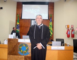 Magistrado Lirton Nogueira toma posse como Juiz-Membro do TRE-PI