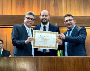 Juiz Thiago Aleluia recebe título de cidadão piauiense